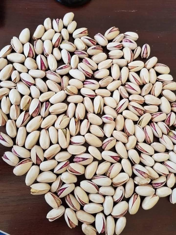 250 گرام کاجو250 گرام پستہ گولڈ فش 250 گرام چائنا یا گلگتی کیلاؤ 50 گرام چلغوزہ