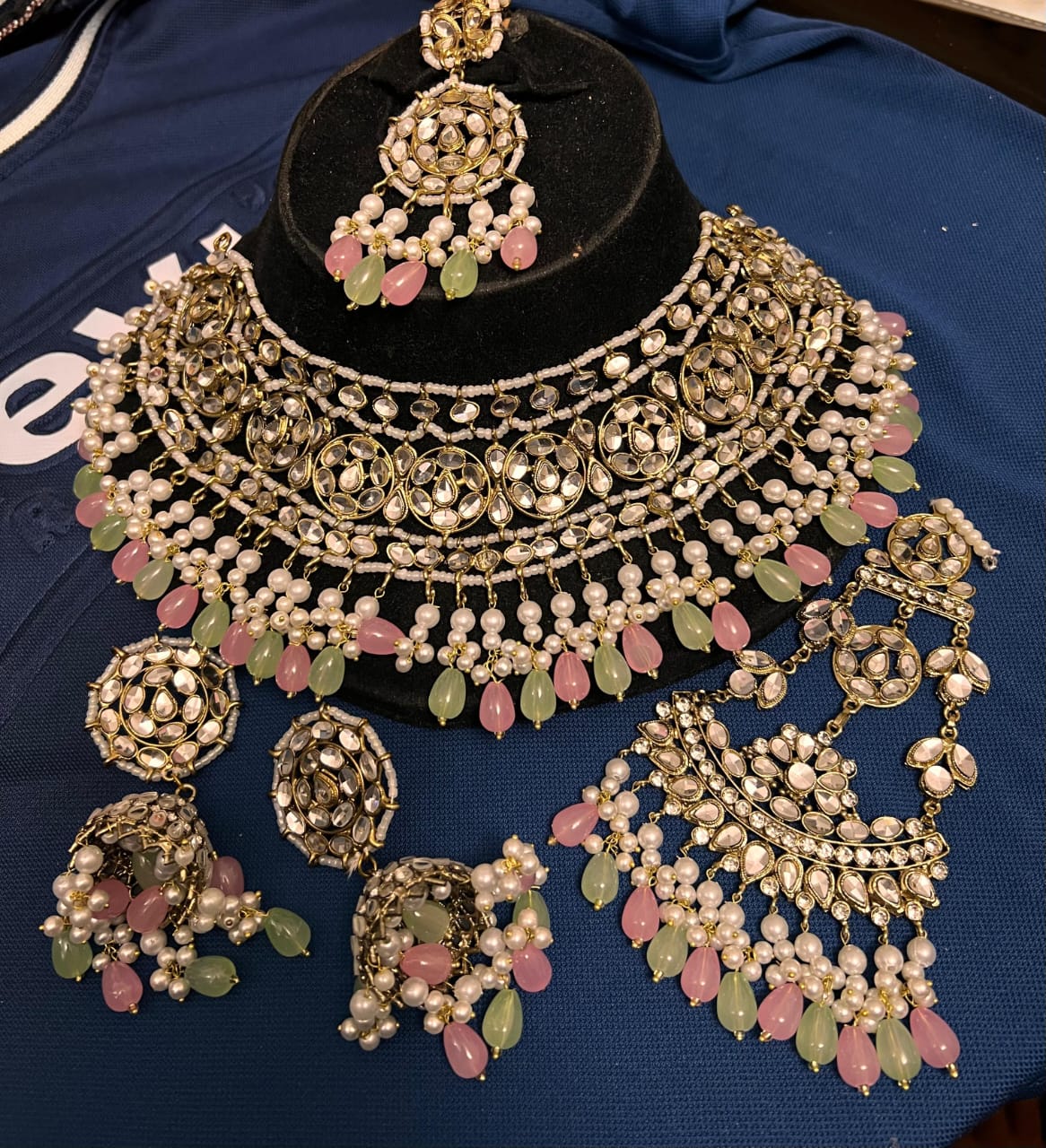 Bridel set