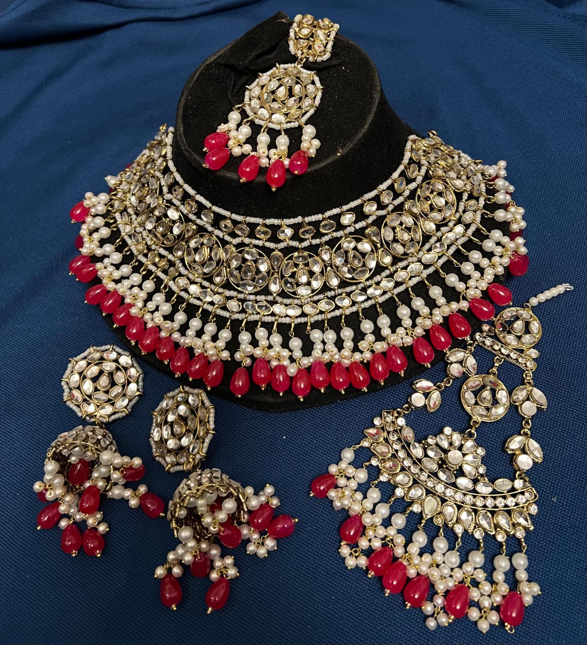 Bridel set