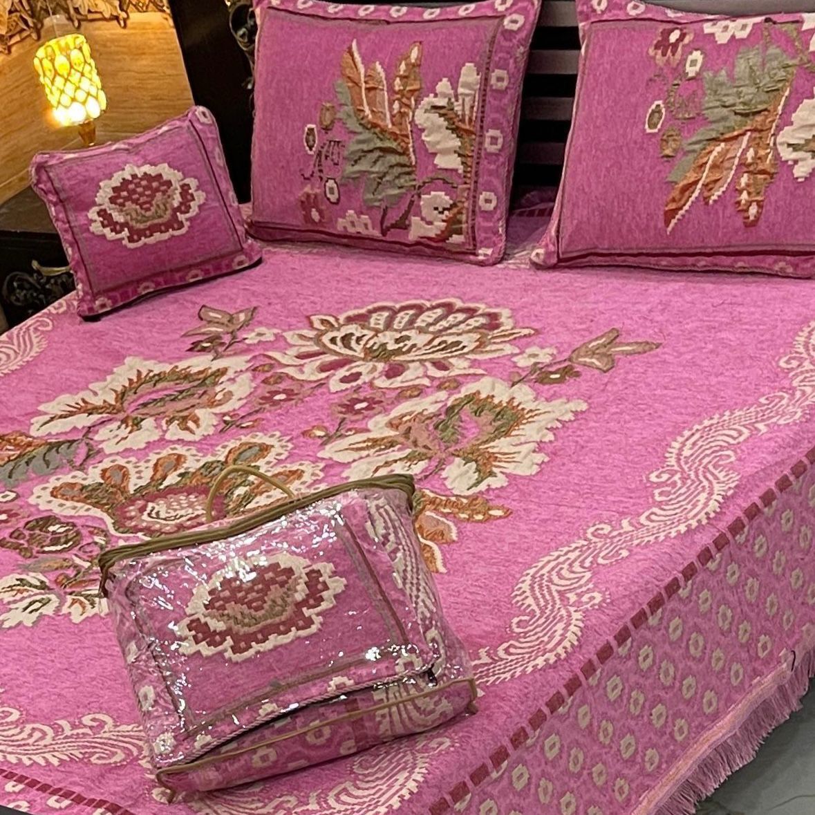 4Pc Velvet Jaquard Bedsheet | King Size