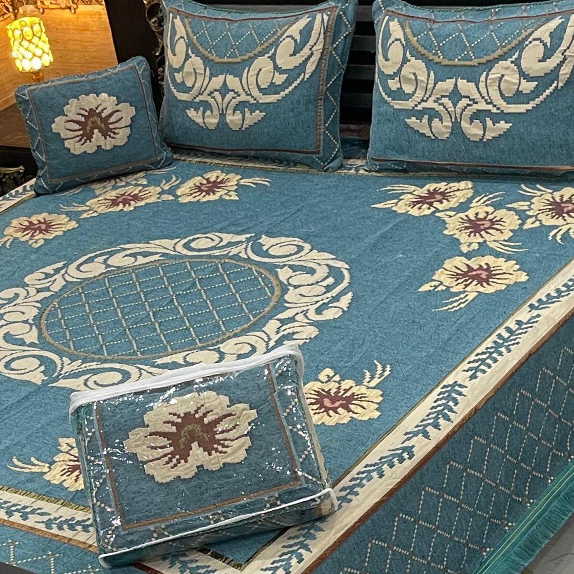 Valvet bed sheets