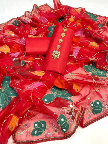 Weeding wear - Image 6