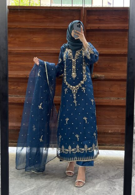 Weeding wear - Image 10