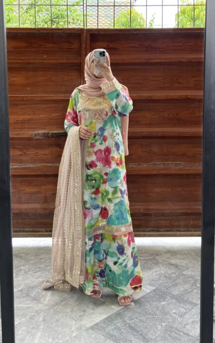 Party wear - Image 7