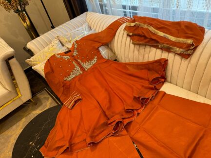 Weeding wear - Image 15