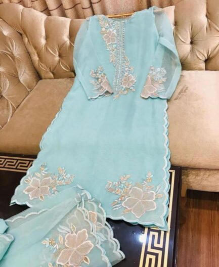 Party wear
