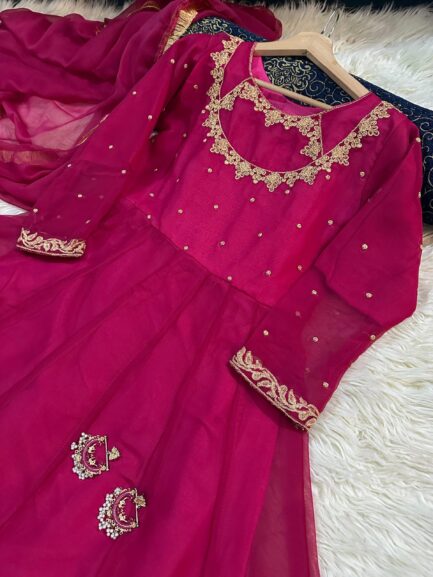 Party wear - Image 8