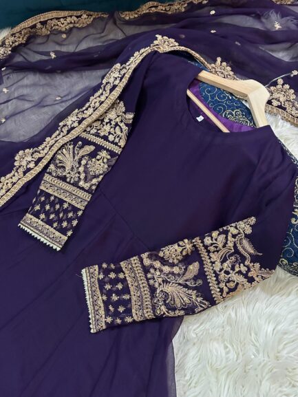Weeding wear - Image 7
