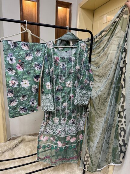 Party wear