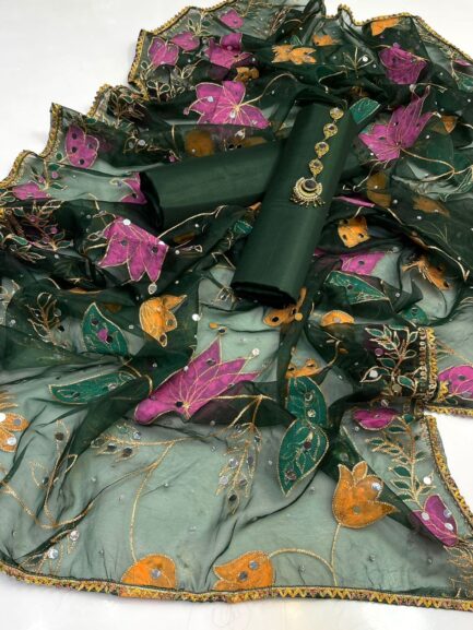 Weeding wear - Image 10