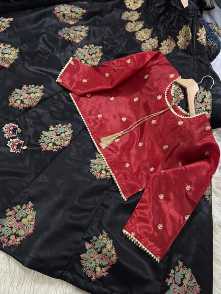 Weeding wear - Image 2
