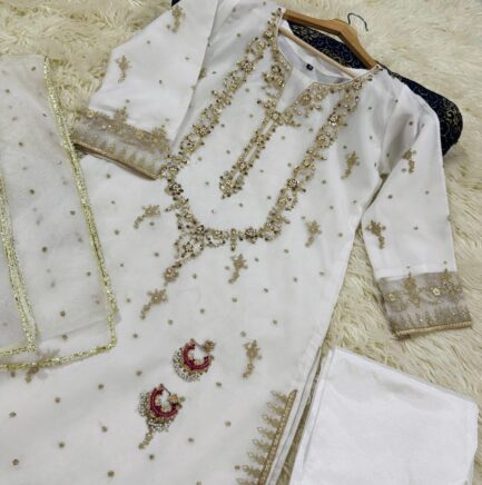 Weeding wear - Image 8