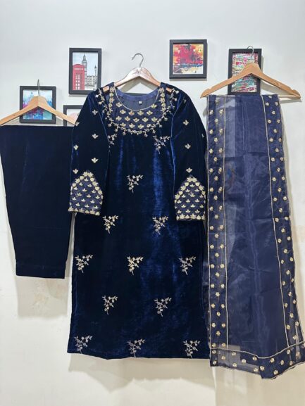 Valvet 3 piece - Image 5