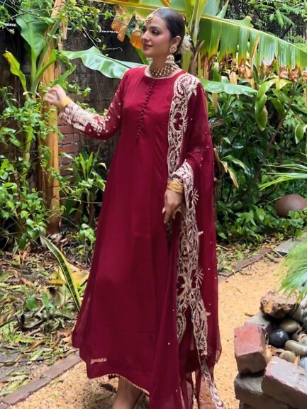 Weeding wear - Image 6
