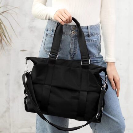 Hand bags - Image 5