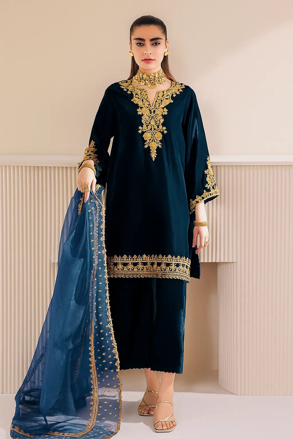 Handmade neckline front back Embroidery - Image 2