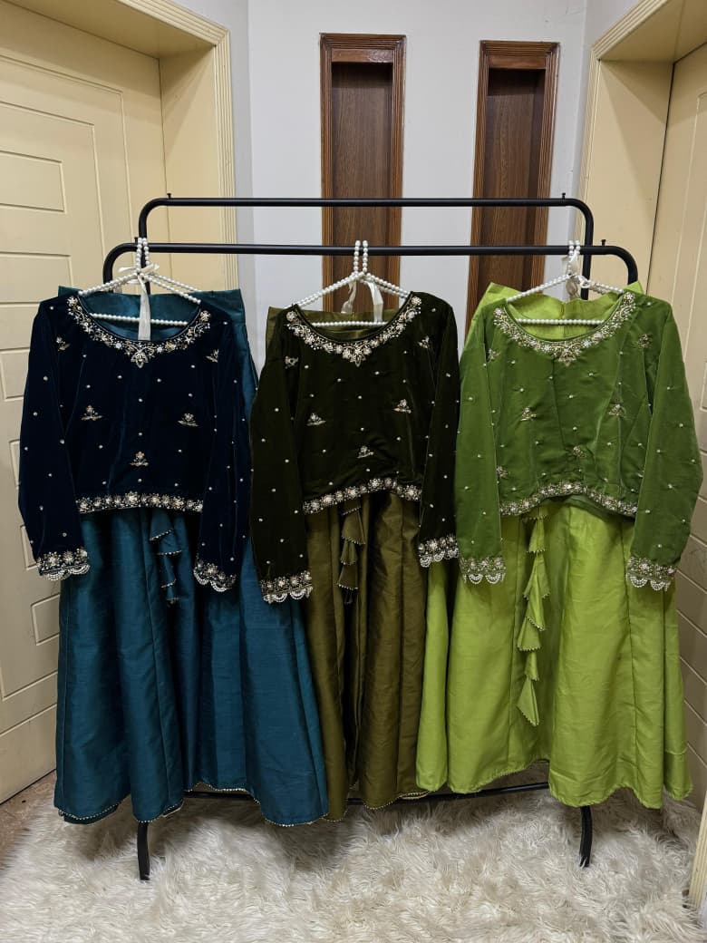 Pure Raw silk Lehnga Embellished with beautiful tussles and gotta Lace - Image 6